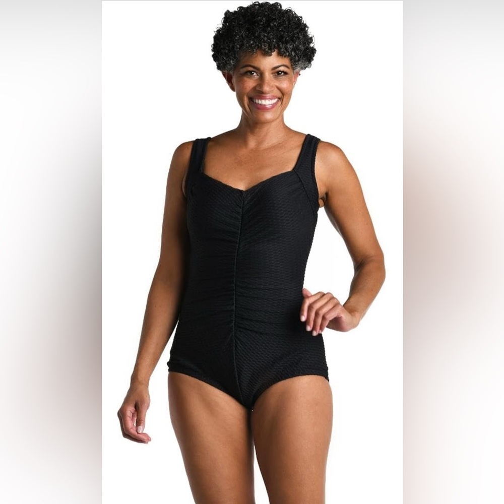 Maxine of Hollywood Women's Shirred Front Girl Leg One Piece Swimsuit